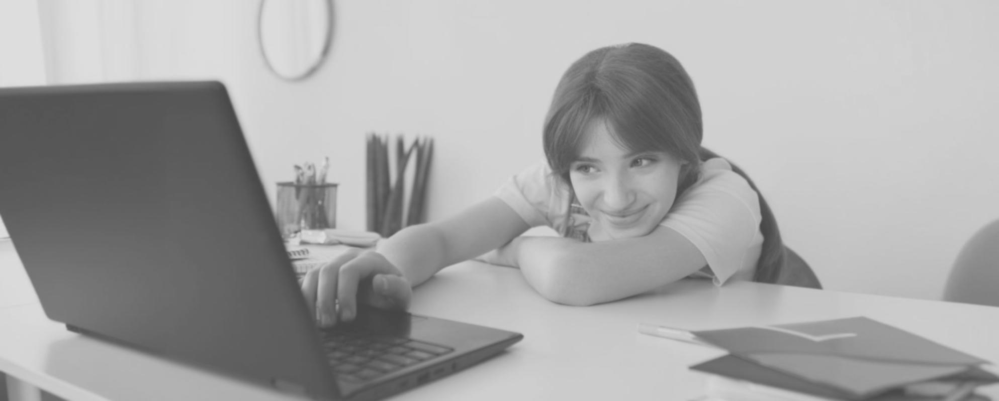 Students engaging with contract law course content